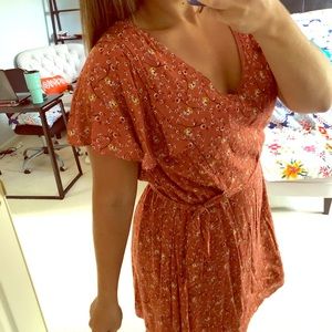 Francescas size L midi dress